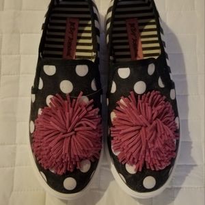 Betsey Johnson canvas slip ons. 7.5